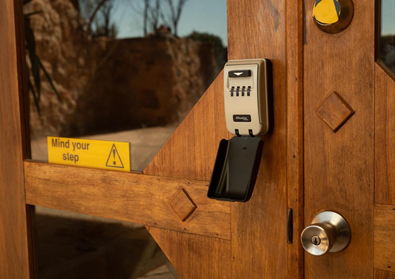 Ali's Underground Home Coober Pedy Buitenkant foto